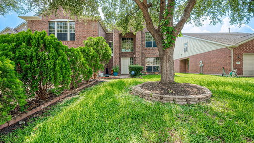 Sugar Land 2-story, 5-bed 16511 Village View Trail-idx