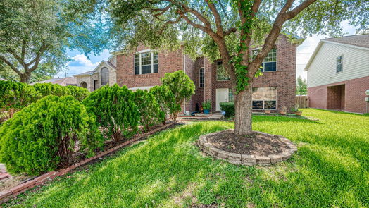 Sugar Land 2-story, 5-bed 16511 Village View Trail-idx