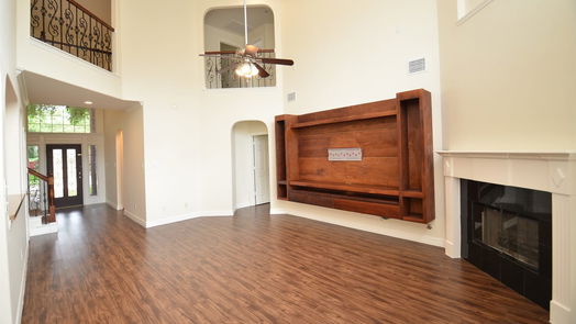 Sugar Land 2-story, 6-bed 13407 Schumann Trail-idx