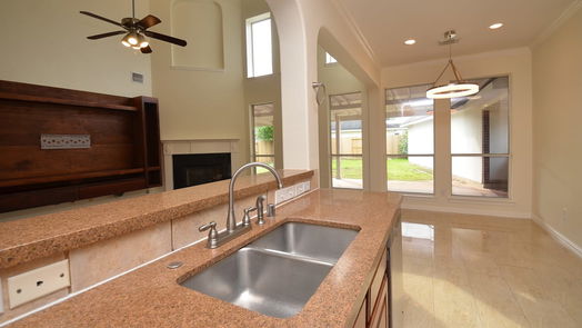 Sugar Land 2-story, 6-bed 13407 Schumann Trail-idx