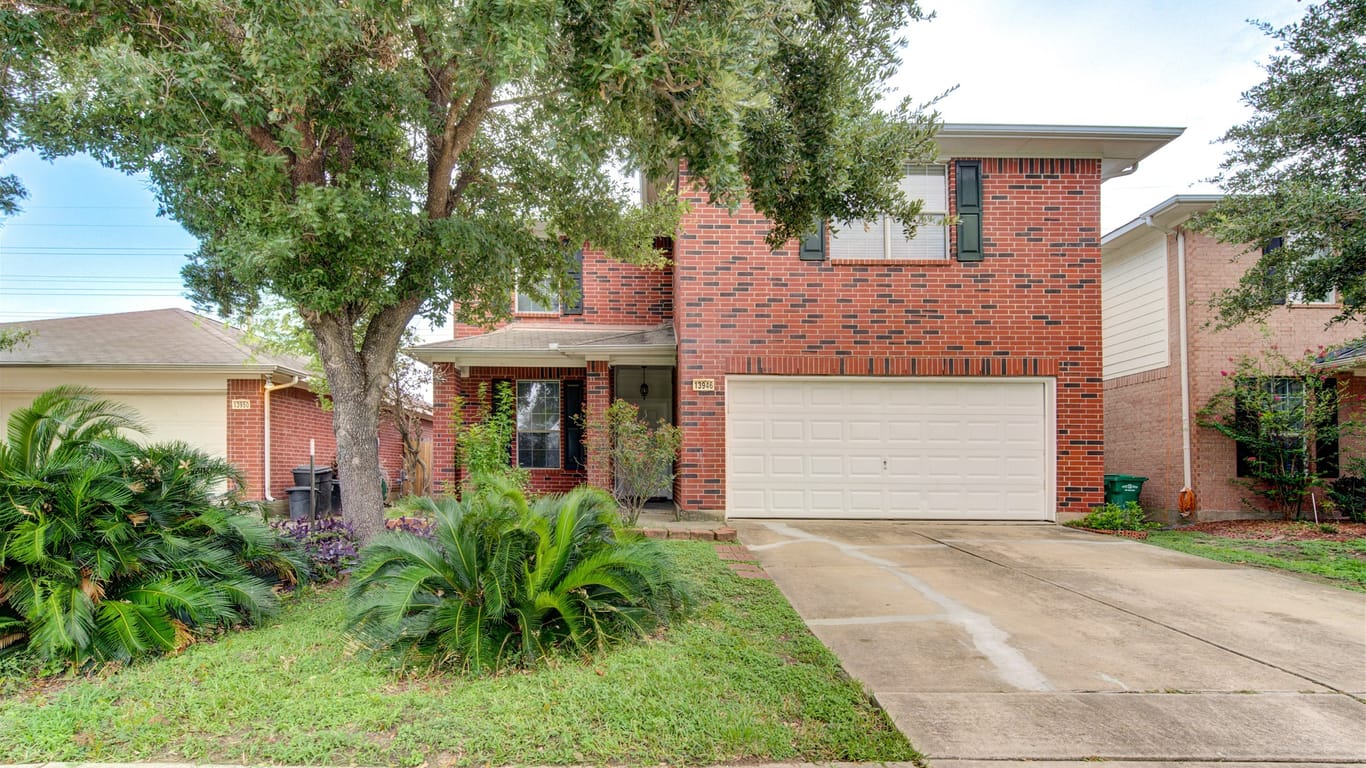 Sugar Land 2-story, 5-bed 13946 Bonnetbriar Lane-idx