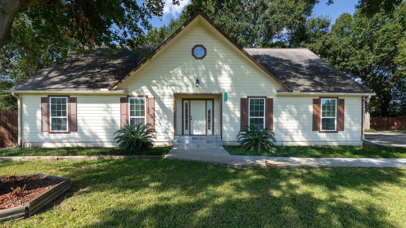 Sugar Land 2-story, 6-bed 15602 Oleta Lane-idx