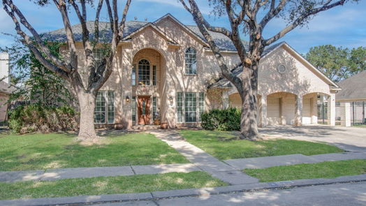 Sugar Land 2-story, 5-bed 14910 Lake Woodbridge Court-idx