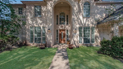 Sugar Land 2-story, 5-bed 14910 Lake Woodbridge Court-idx