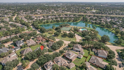 Sugar Land 2-story, 5-bed 14910 Lake Woodbridge Court-idx