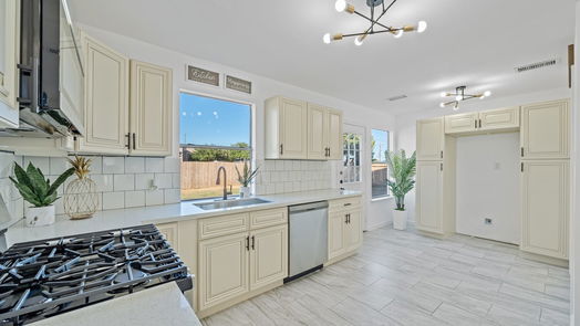 Sugar Land 2-story, 4-bed 16802 Pheasant Creek Court-idx