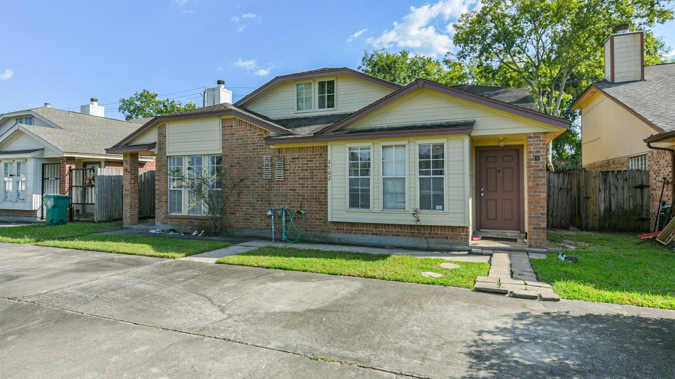 Pasadena 2-story, 2-bed 6702 Tamar Drive A-idx