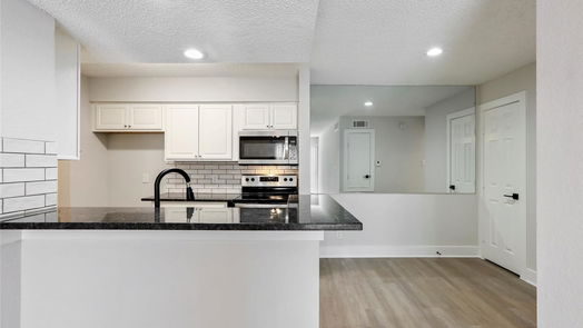 Pasadena 1-story, 2-bed 3919 Fairmont Parkway 242-idx