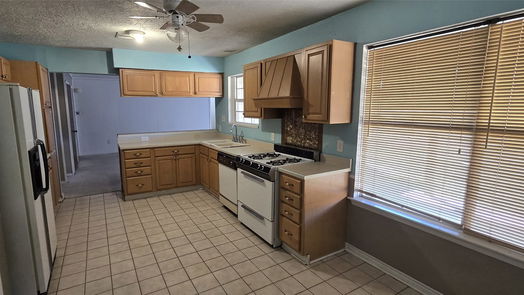 Pasadena null-story, 3-bed 3938 Willowind Drive-idx