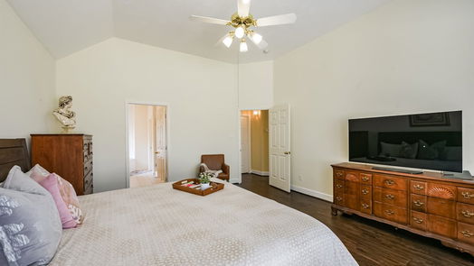 Pasadena 2-story, 5-bed 5211 Bur Oak Drive-idx