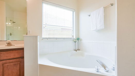 Pasadena 2-story, 5-bed 5211 Bur Oak Drive-idx