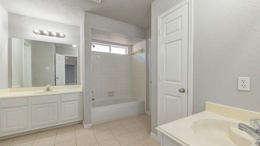 Pasadena 2-story, 5-bed 5210 Barton Creek Drive-idx