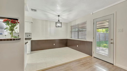 Pasadena 1-story, 3-bed 3406 Meadow Loop W-idx
