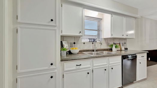Pasadena 1-story, 3-bed 3406 Meadow Loop W-idx