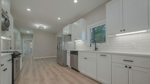Pasadena 2-story, 5-bed 802 Thomas Avenue-idx