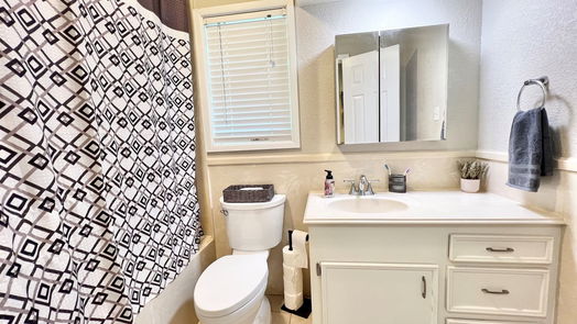 Santa Fe null-story, 4-bed 5623 Avenue M 1/2-idx
