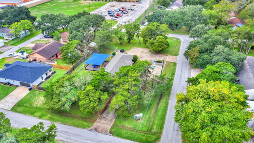 Alvin 1-story, 3-bed 907 Cedar Lawn Drive-idx