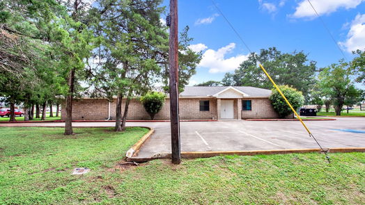 Alvin 1-story, 3-bed 907 Cedar Lawn Drive-idx