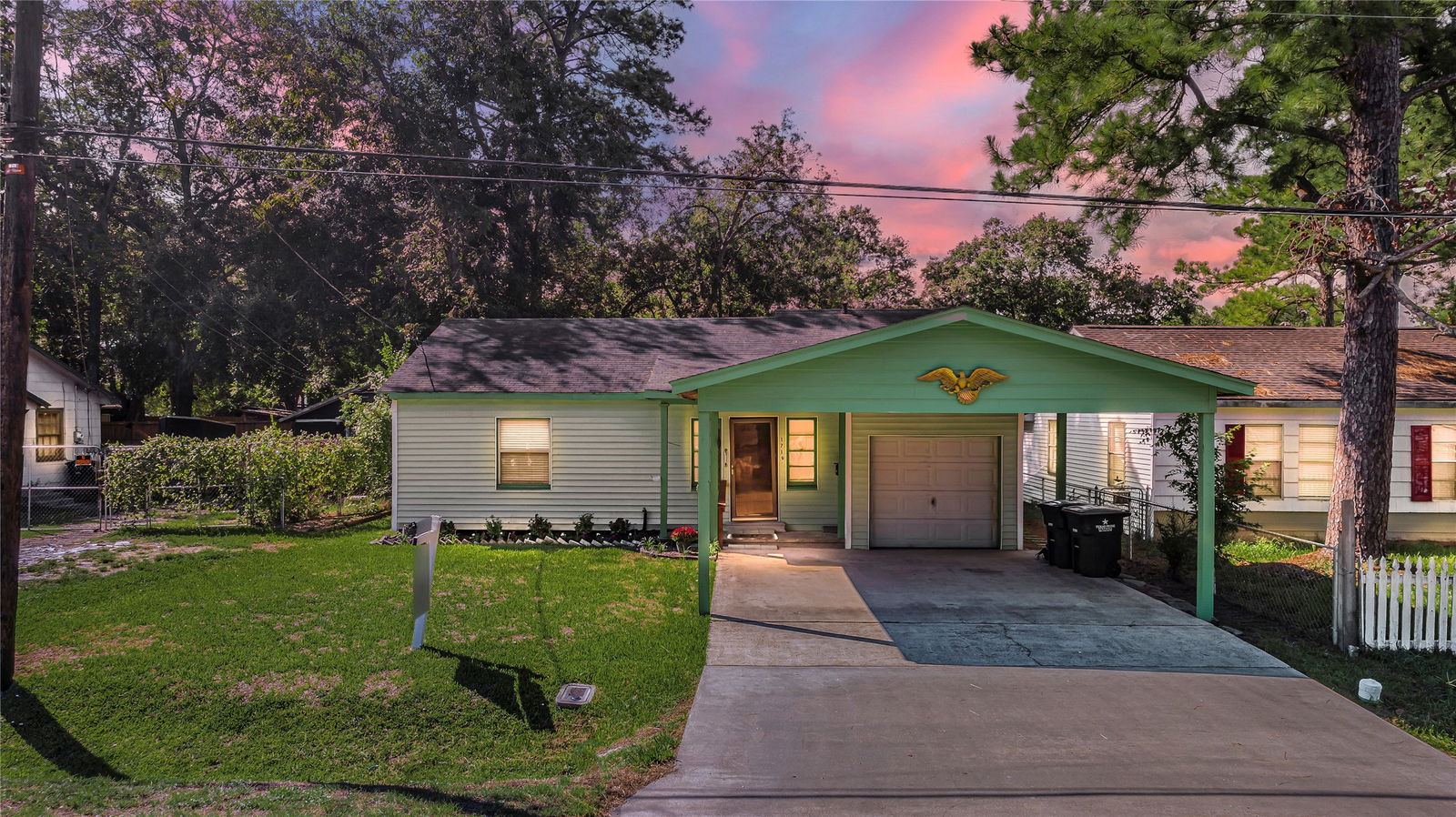 Alvin 1-story, 2-bed 1719 W Sealy Street-idx