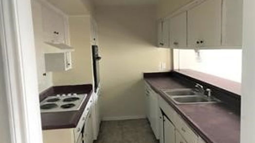 Alvin 2-story, 2-bed 408 E Coombs Street-idx