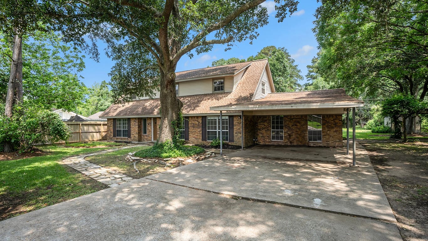 Alvin 2-story, 5-bed 178 W County Road 136-idx