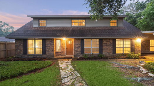 Alvin 2-story, 4-bed 178 W County Road 136-idx