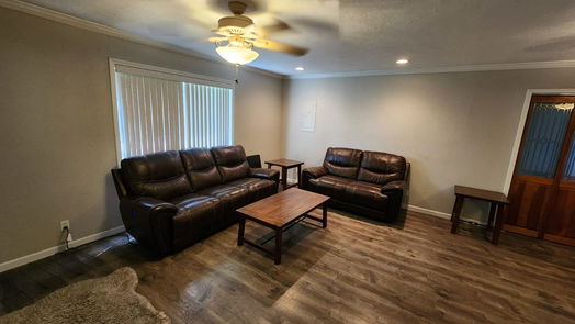 Alvin 2-story, 4-bed 14225 Patricia Lane CR377-idx