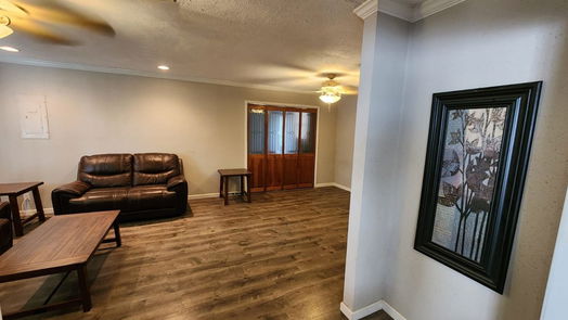 Alvin 2-story, 4-bed 14225 Patricia Lane CR377-idx