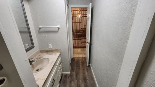 Alvin 2-story, 4-bed 14225 Patricia Lane CR377-idx