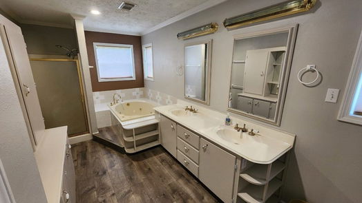 Alvin 2-story, 4-bed 14225 Patricia Lane CR377-idx