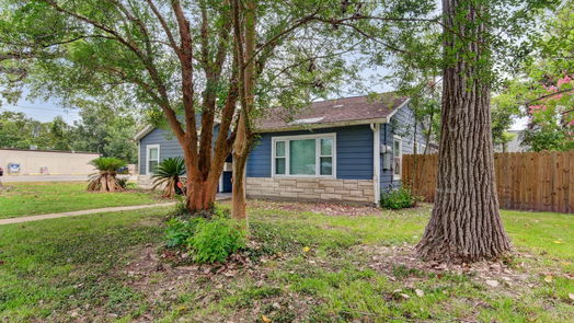 Alvin 1-story, 3-bed 1603 W Sealy Street-idx