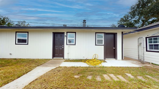 Alvin 1-story, 3-bed 1905 County Road 235-idx