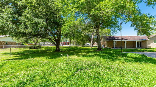 Alvin 1-story, 3-bed 3405 Meadowlark Lane-idx