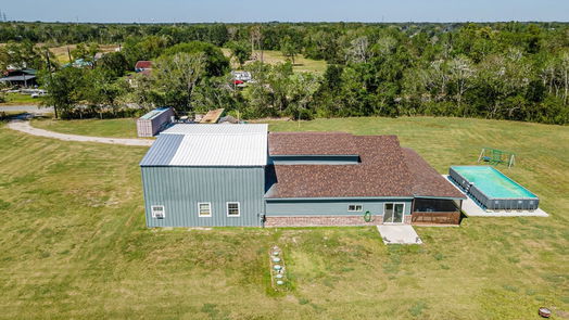 Alvin 2-story, 4-bed 6627 County Road 167-idx