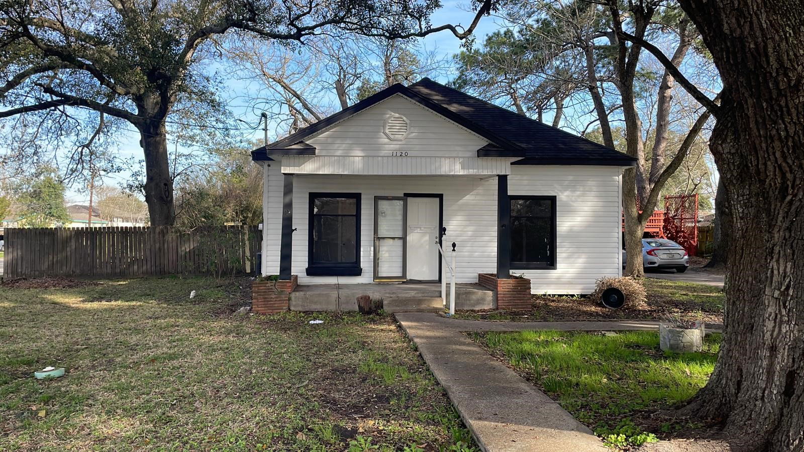 Alvin 1-story, 3-bed 1120 W Robinson Street-idx