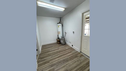 Alvin 1-story, 4-bed 1107 Dover Circle-idx