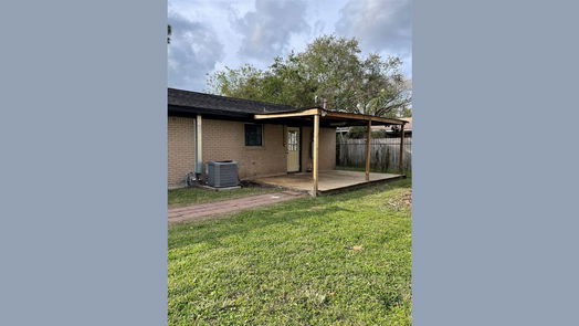 Alvin 1-story, 4-bed 1107 Dover Circle-idx