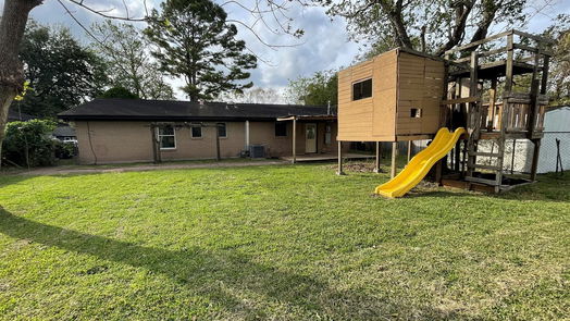 Alvin 1-story, 4-bed 1107 Dover Circle-idx