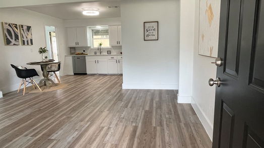 Alvin 1-story, 4-bed 1107 Dover Circle-idx