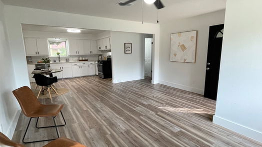 Alvin 1-story, 4-bed 1107 Dover Circle-idx