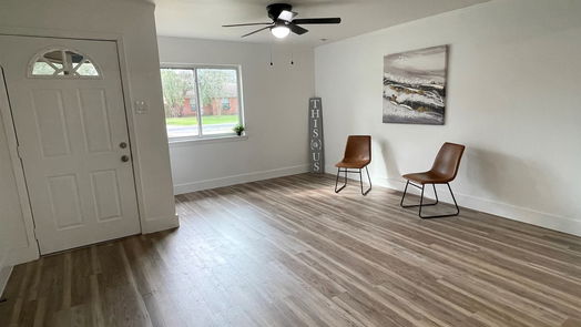 Alvin 1-story, 4-bed 1107 Dover Circle-idx