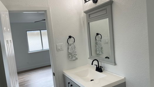 Alvin 1-story, 4-bed 1107 Dover Circle-idx