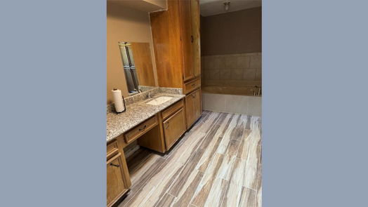 Alvin null-story, 4-bed 617 County Road 99-idx