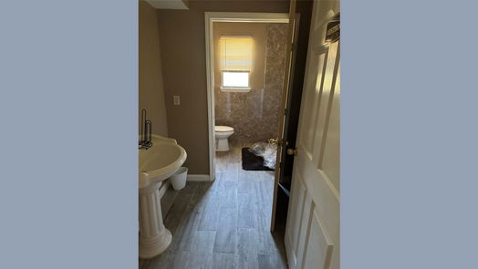 Alvin null-story, 4-bed 617 County Road 99-idx