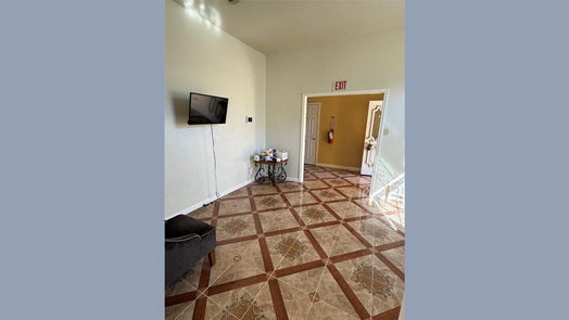 Alvin null-story, 4-bed 617 County Road 99-idx