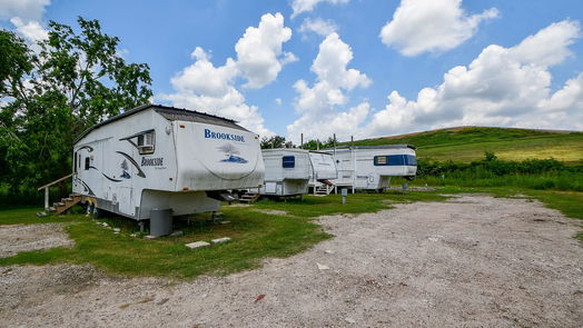 Algoa 2-story, 2-bed 19715, 19749,19727,19797 Superior Oilfield Road-idx