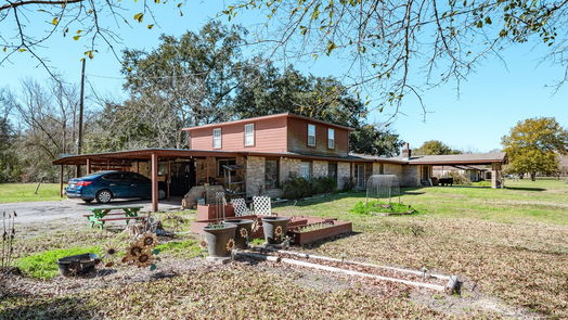 Anahuac 2-story, 6-bed 800 Oak Street-idx