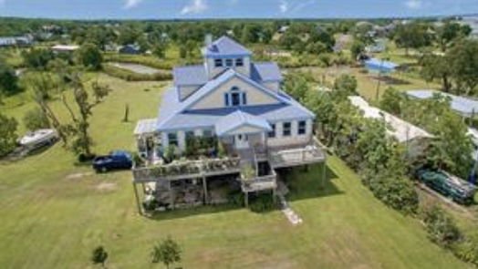 Anahuac 3-story, 4-bed 331 Bayside Drive-idx