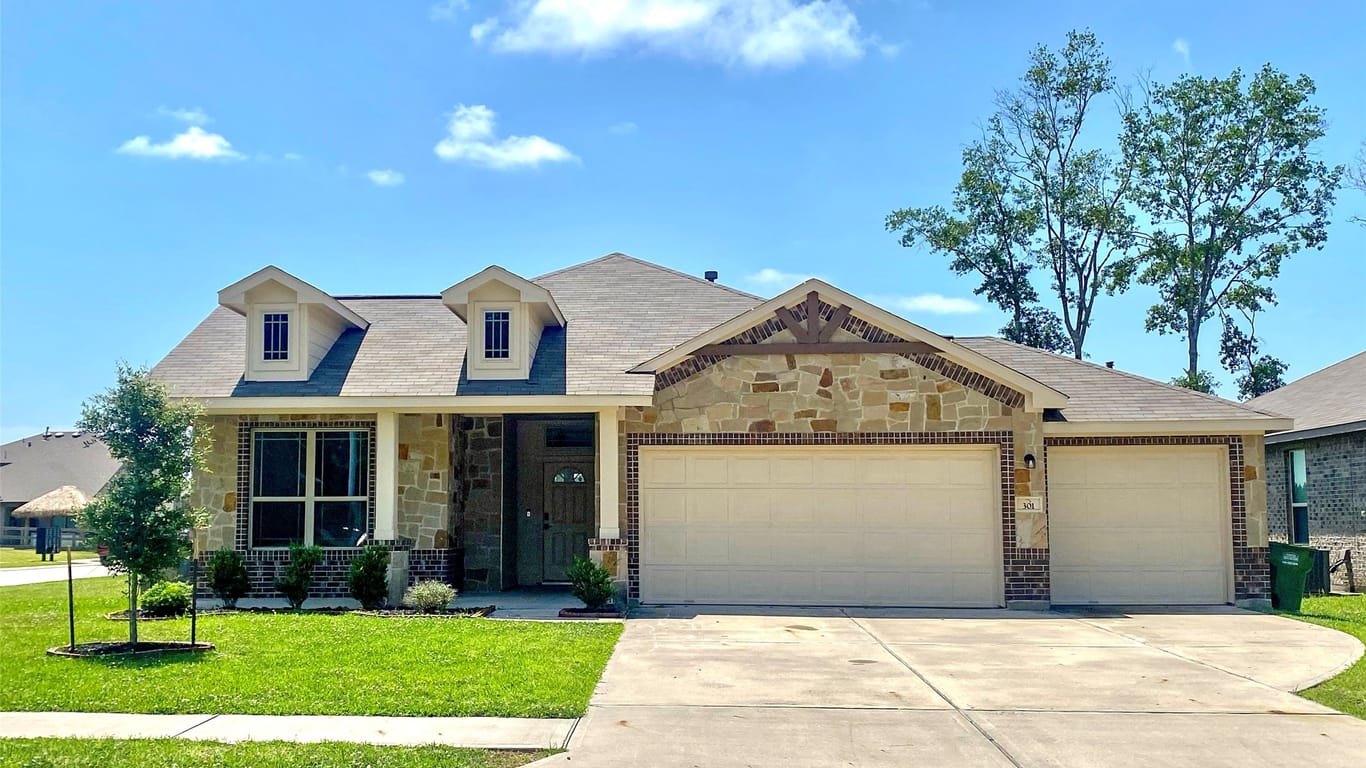 Anahuac 1-story, 4-bed 301 Rocky Ridge Drive-idx