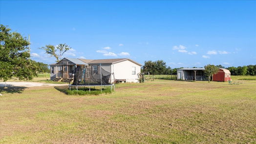 Anahuac 1-story, 3-bed 2408 State Highway 61-idx